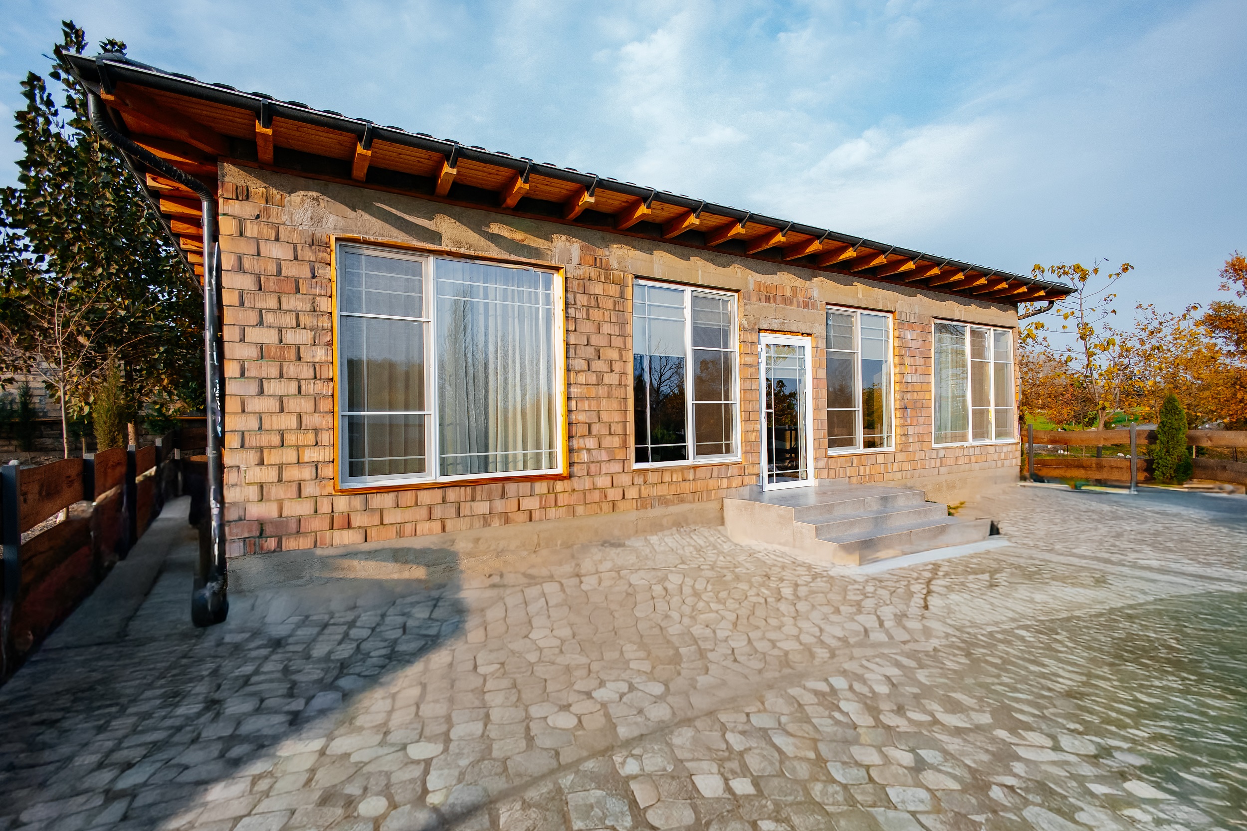 Кирпичный дом - фото 1