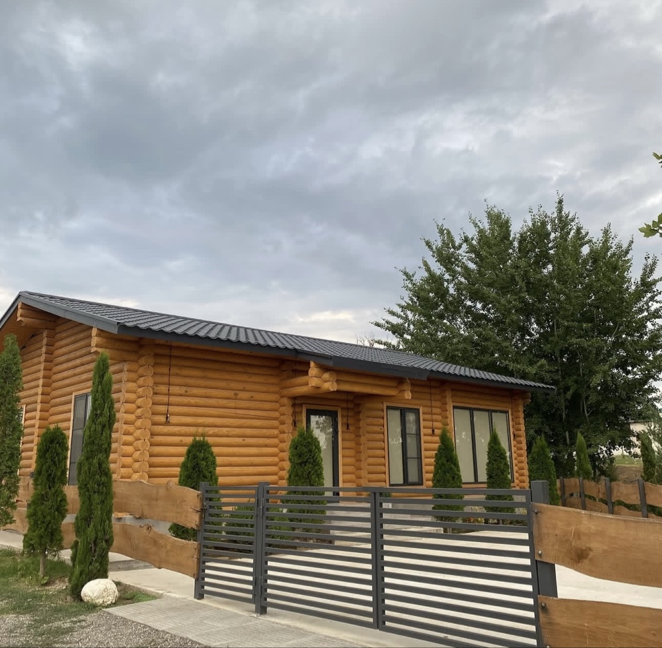 Деревянный домик - фото 1